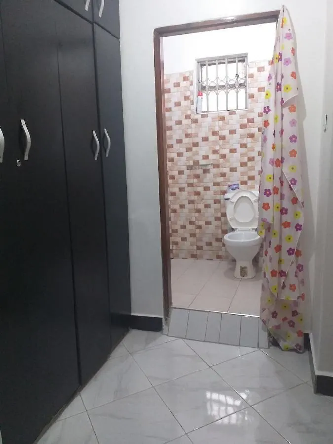 Lizbet Bb Homestay Unlimited Internet ,Netflix Kampala Prázdninový dům