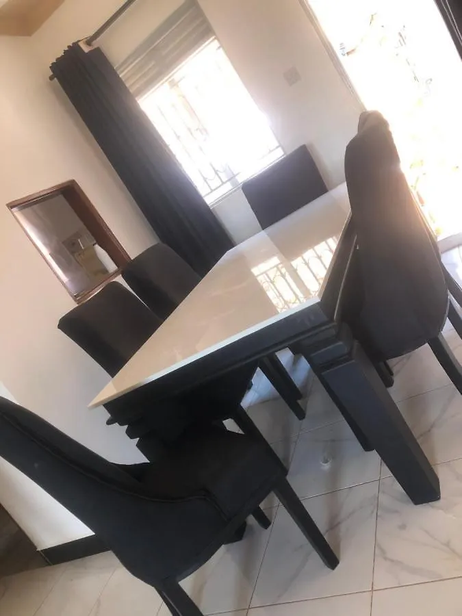 Lizbet Bb Homestay Unlimited Internet ,Netflix Kampala